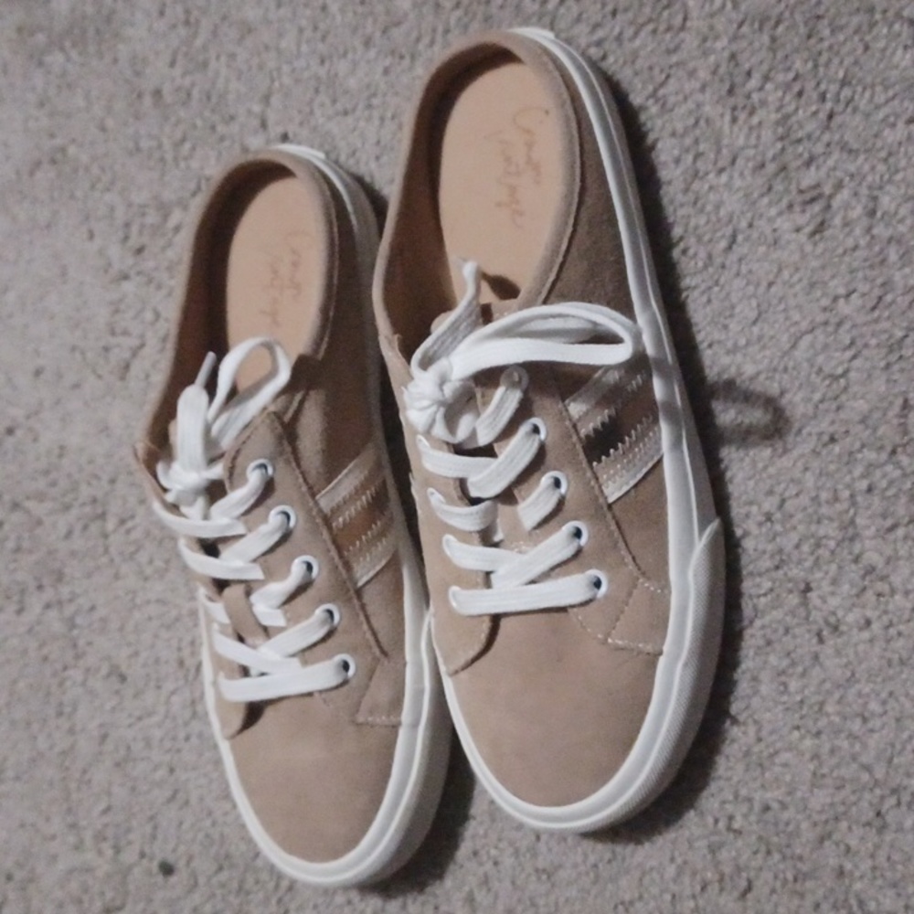 Slide sneakers
